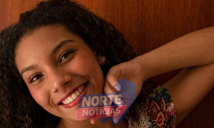 Adolescente de 17 anos é diagnosticada com doença rara após quase 20 dias de internação